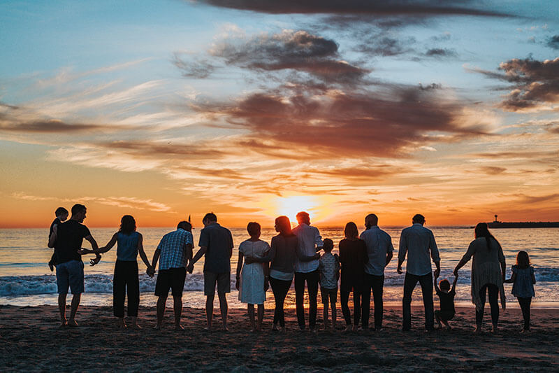 picture of an extended family used to encourage estate planning in sacramento